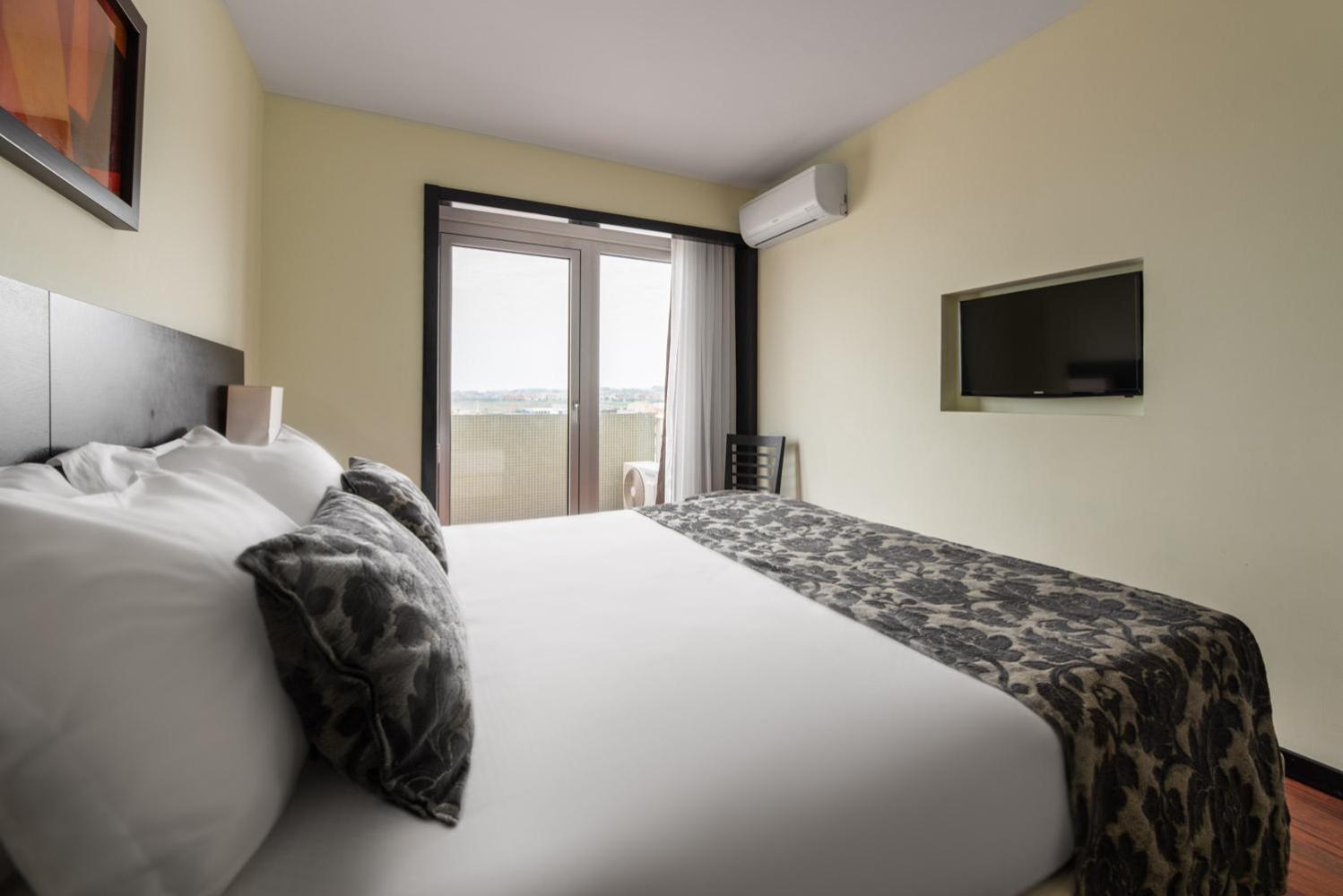 Exe Praia Golfe Espinho  Exteriör bild