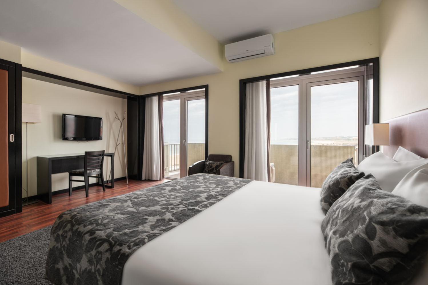 Exe Praia Golfe Espinho  Exteriör bild