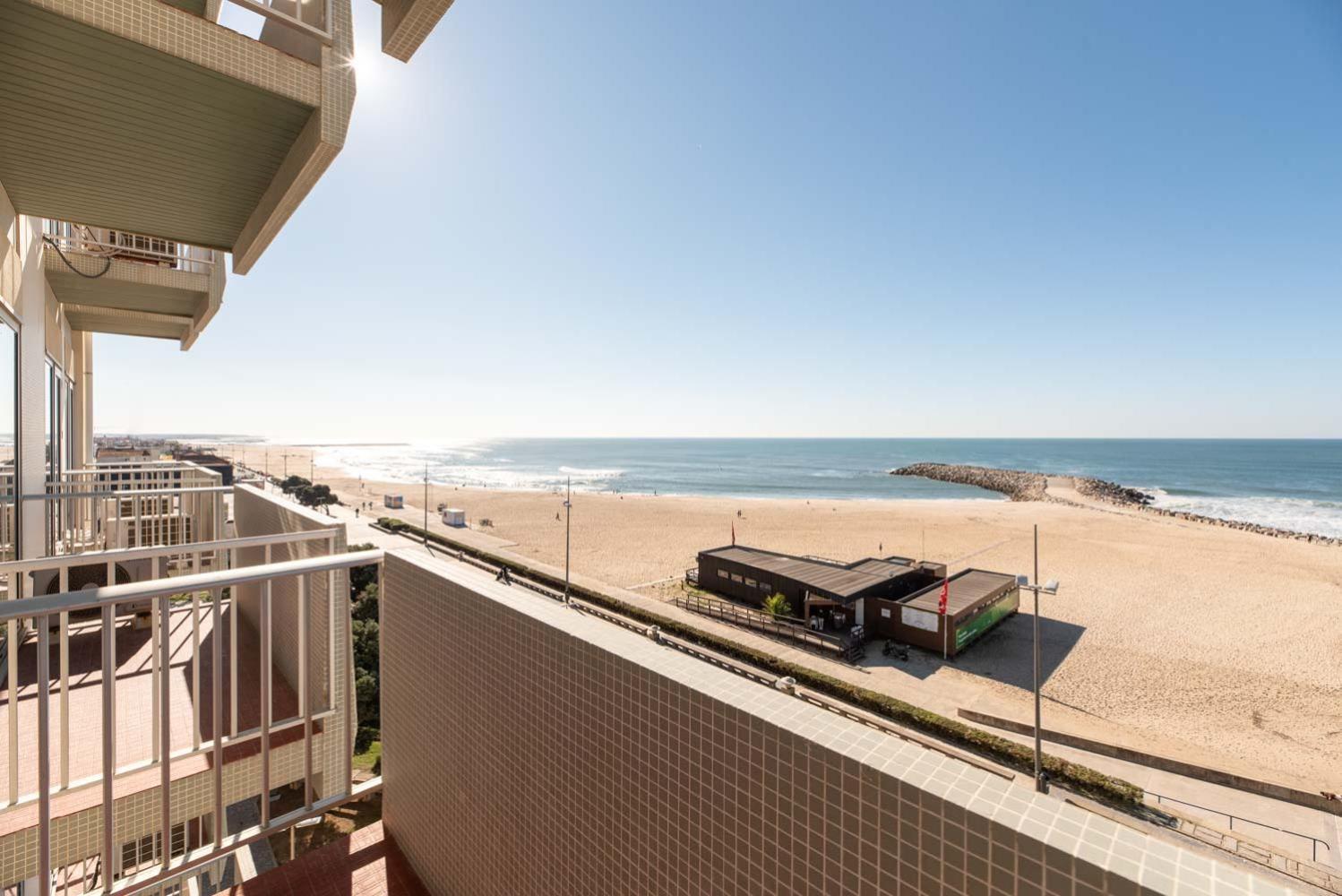 Exe Praia Golfe Espinho  Exteriör bild